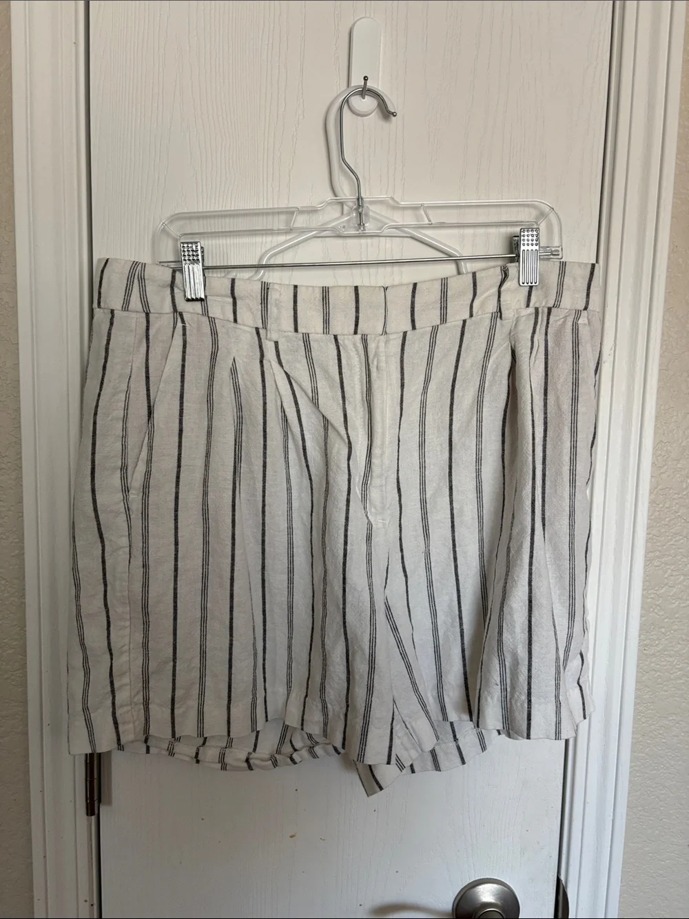 Old Navy Taylor Striped Cream and Black Linen-Blend Bermuda Shorts